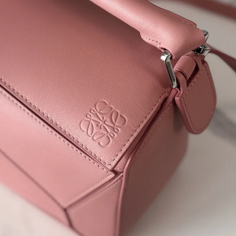 Loewe Featherlight Puzzle Nappa Leather Bag 24x10.5x16.5cm #A63865