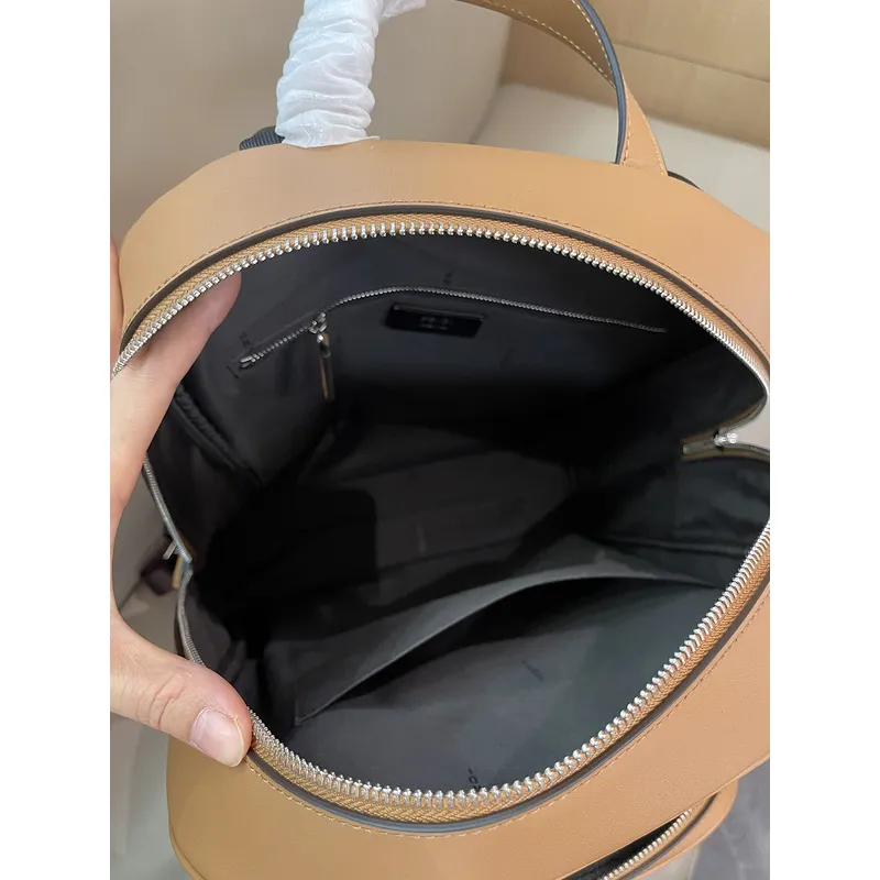Fendi Backpack Bag Size:33×13×44cm #A48101