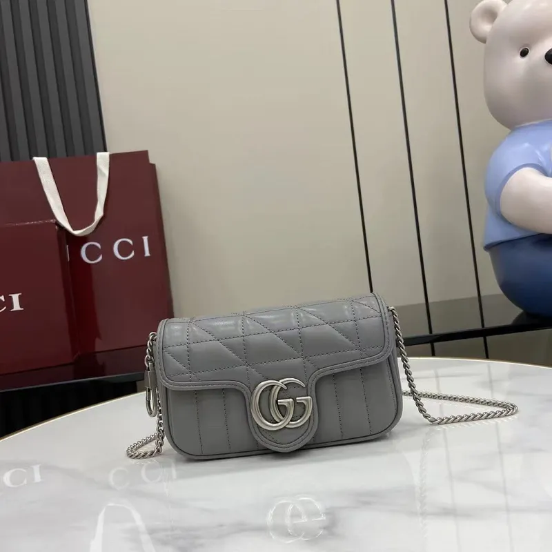 Gucci GG Marmont Matelassé Leather Mini Shoulder Bag 16.5×10.2×5.1cm #A65033