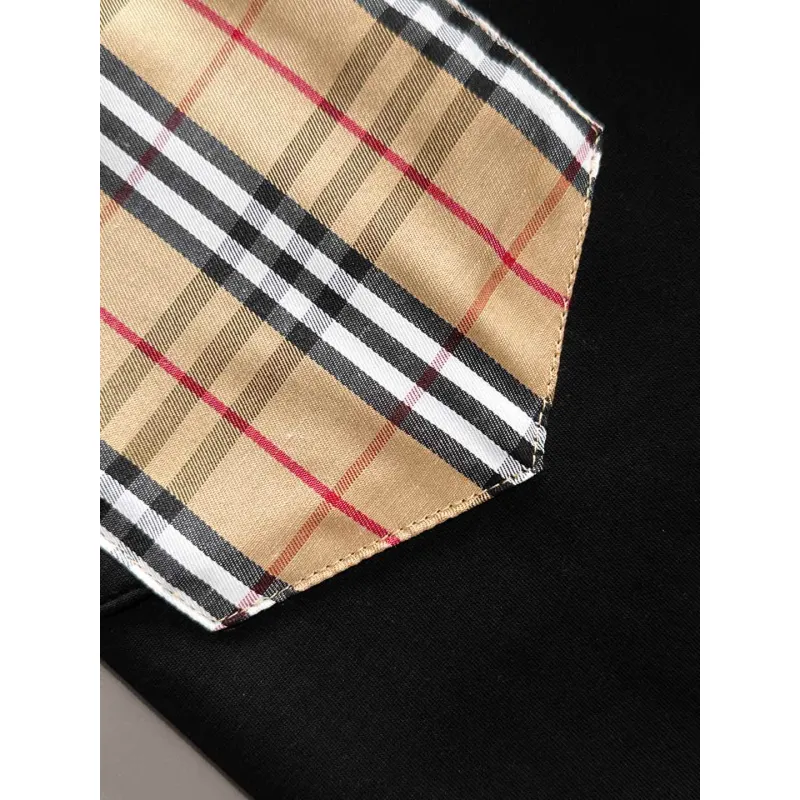 Burberry Tracksuits for Burberry Short Tracksuits for men #A53402