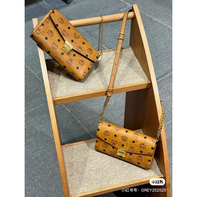 MCM Mini Crossbody Bag, Grid Pattern, Chain Strap, Style 65026 12.5 x 21.0 x 5.0cm #A61795