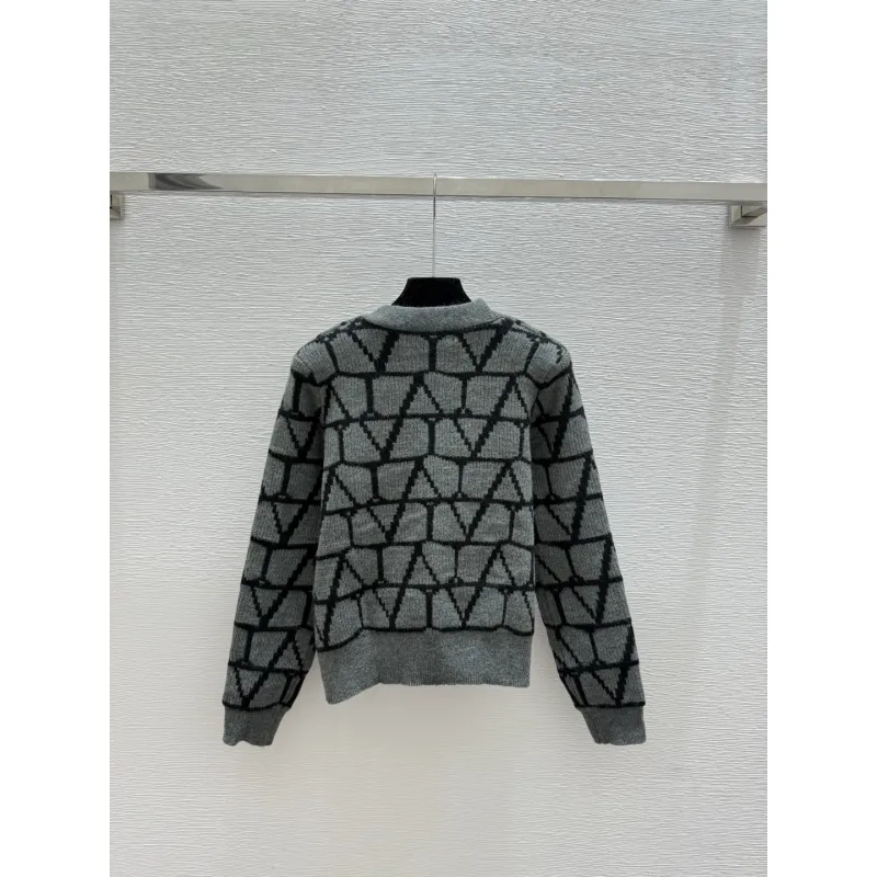 valentino Womens V Neck Cardigan Sweaters Iconic V Logo Pattern in Dual Colors for Luxury Fashion Enthusiasts #A57753