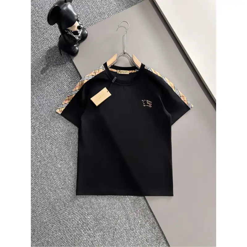 Burberry Tracksuits for Burberry Short Tracksuits for men #A53404