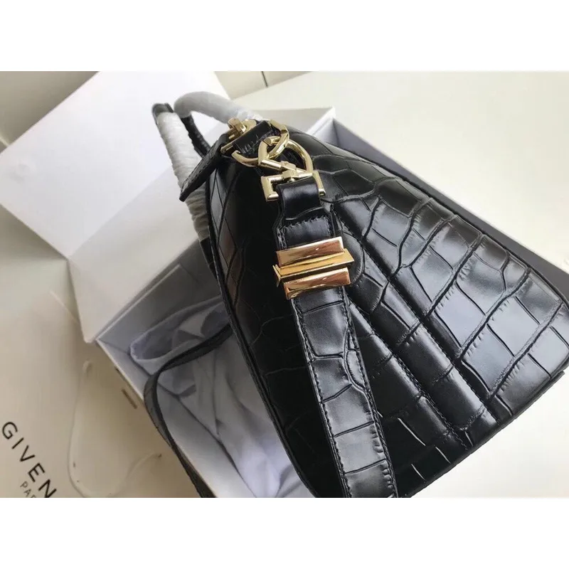 Givenchy Handbags Antigona tote #A49609