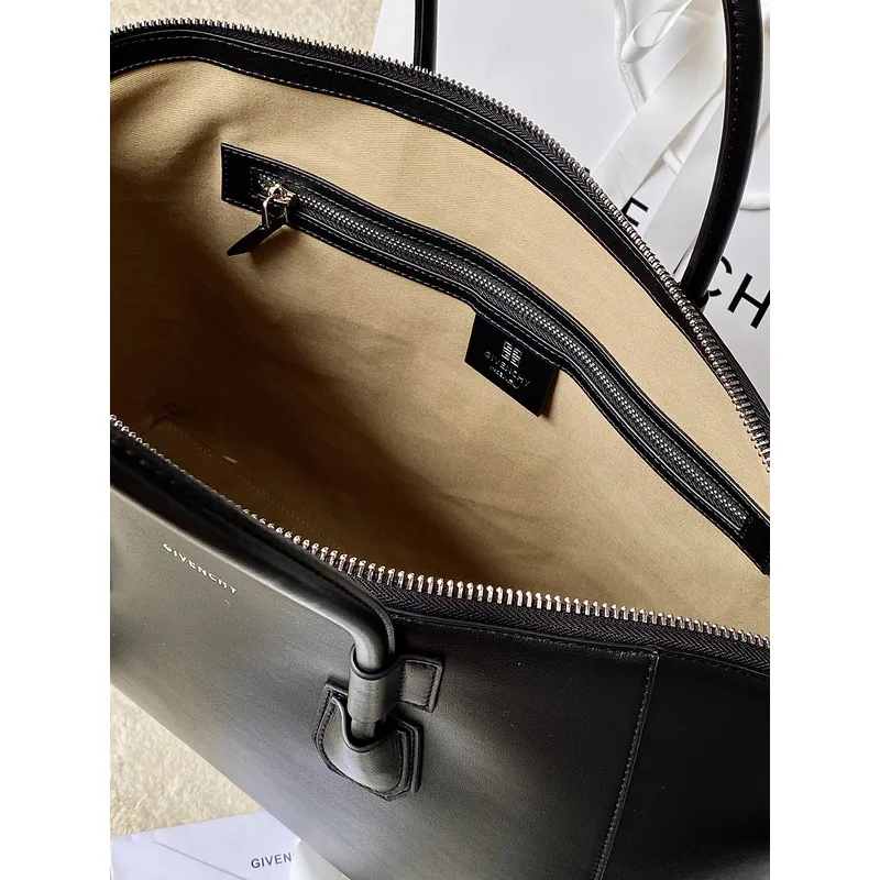 Givenchy Handbags Antigona sport #A49610