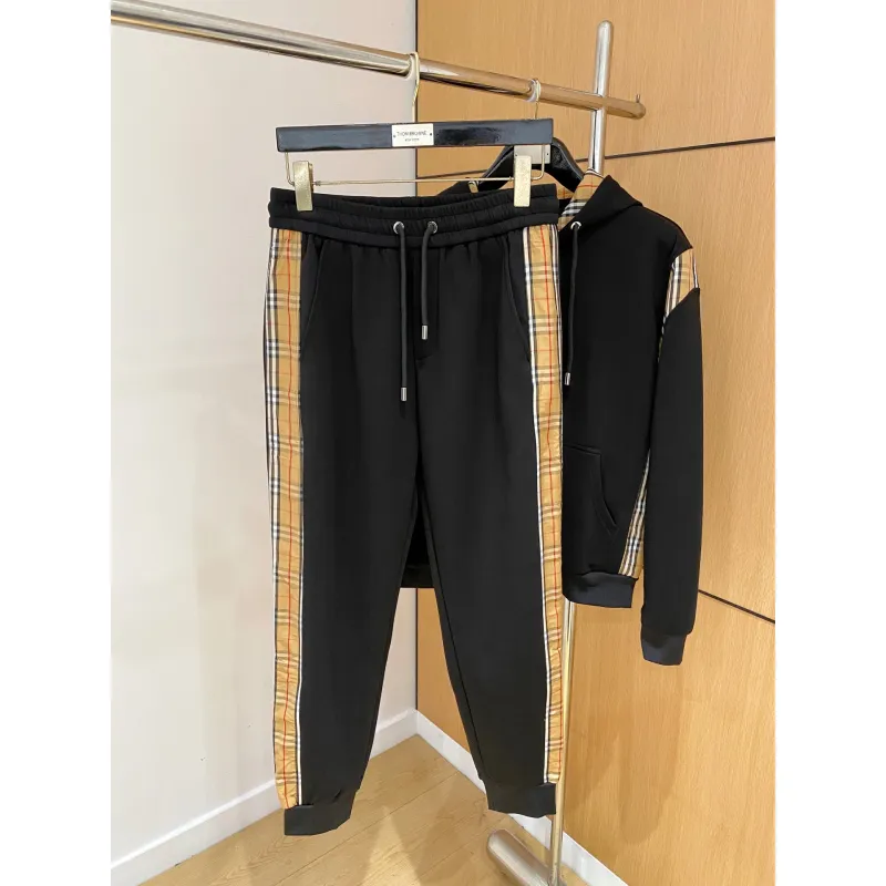 Burberry Tracksuits for Burberry Short Tracksuits for men #A60163