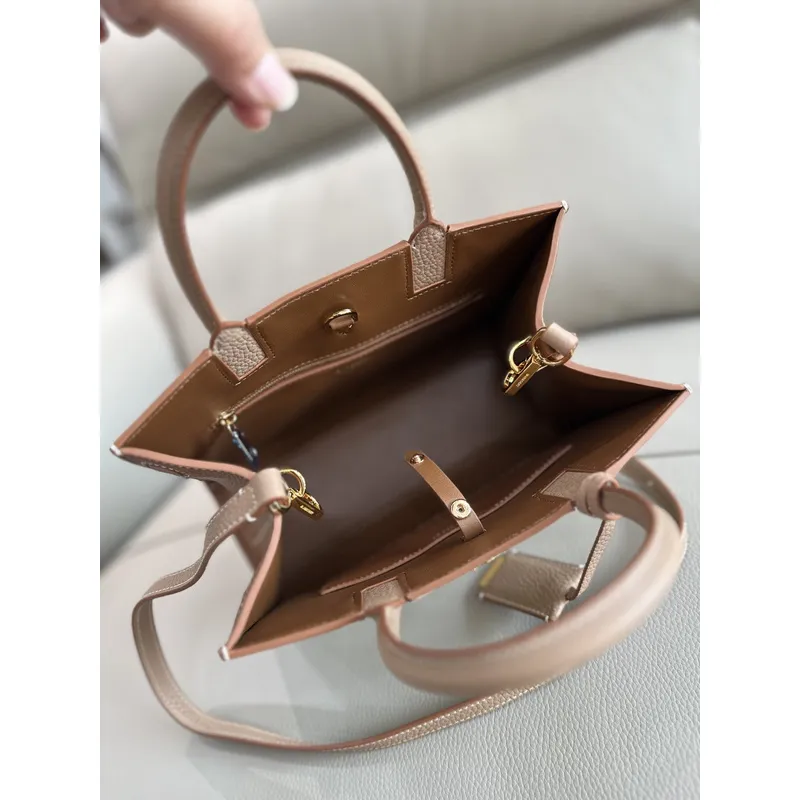 Burberry Handbag Two Tone Leather &amp Gold “TB” Logo Epitomizing Sophisticated Elegance size:27×11×20cm #A54200