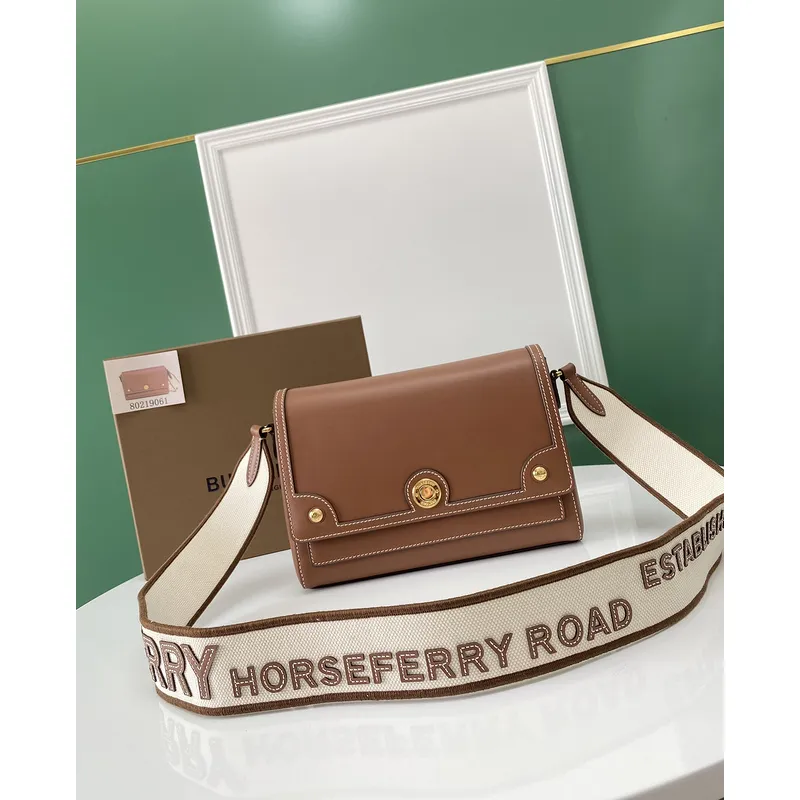 Burberry Crossbody Bag Logo Embroidered Strap &amp Leather A Nod to Heritage size:25×8×18cm #A54201