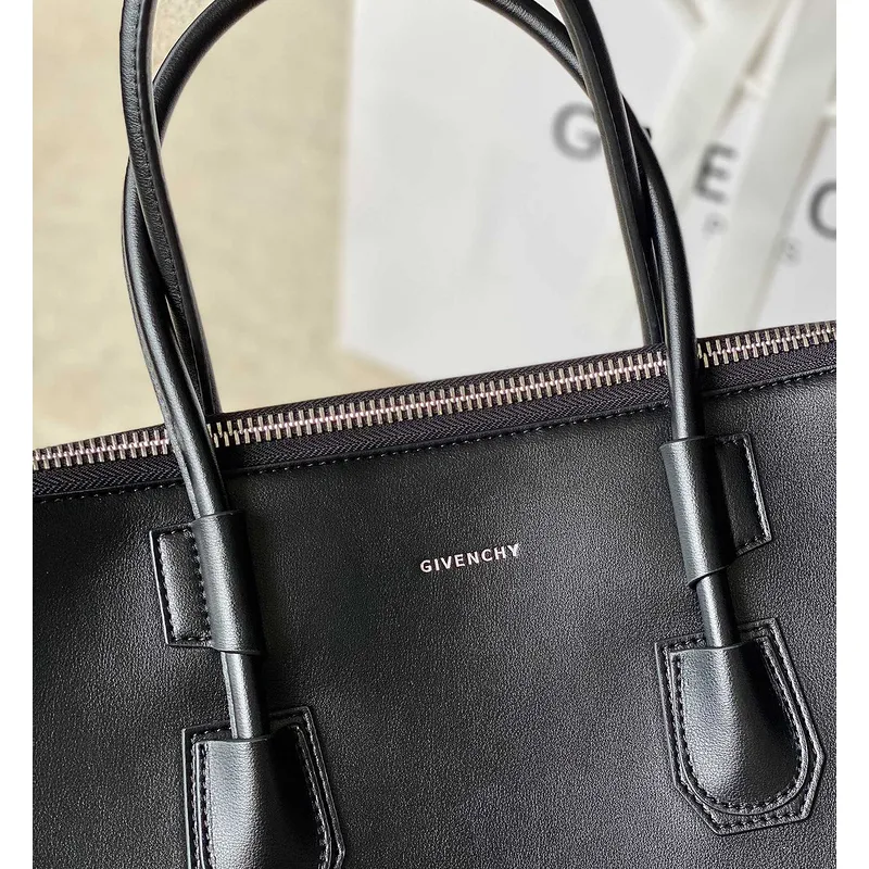 Givenchy Handbags Antigona sport #A49610