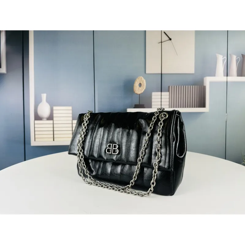 Balenciaga 2023 winter new style bag #A32650