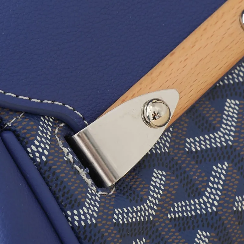 Classic Goyard Handbag with Spacious Interior #A45673