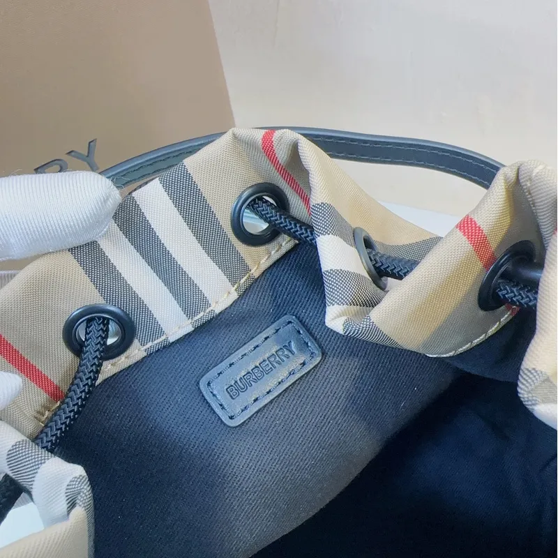 Burberry Bucket Bags Showcasing Iconic Patterns and Stylish Designs #A50418