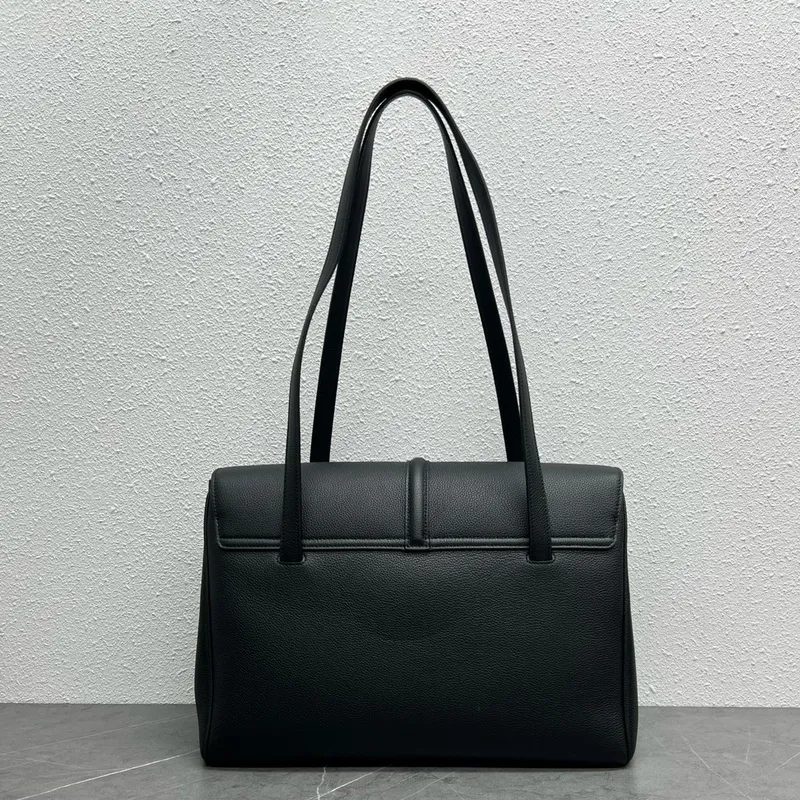 CELINE Grained Leather Medium 16 Shoulder Bag #A49258