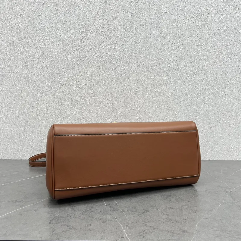 CELINE Grained Leather Medium 16 Shoulder Bag #A49258