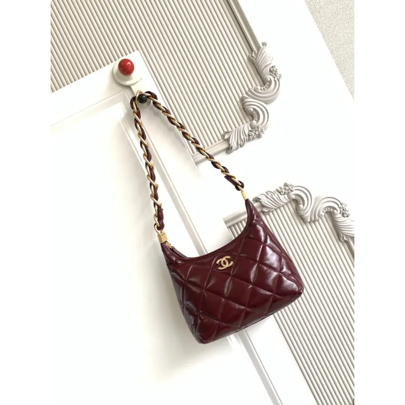 Chanel 4922 Quilted Mini Hobo Bag in Crinkled Lambskin Size 22.5x19.5x8.5CM #A62916