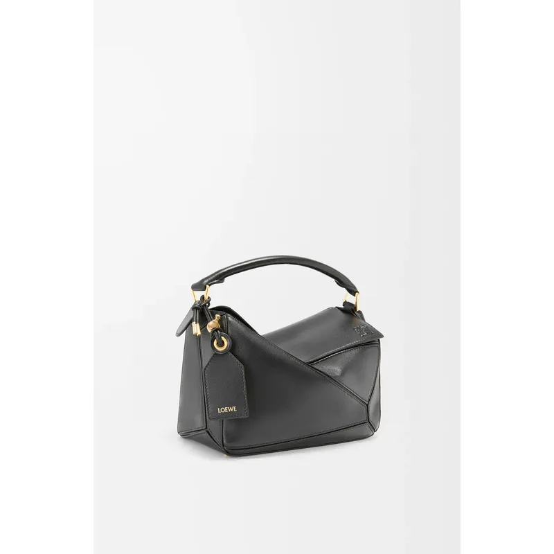 Loewe Black Leather Puzzle Bag With Geometric Design And Adjustable Strap For Modern Chic #A50043