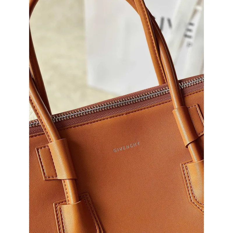 Givenchy Handbags Antigona sport #A49610
