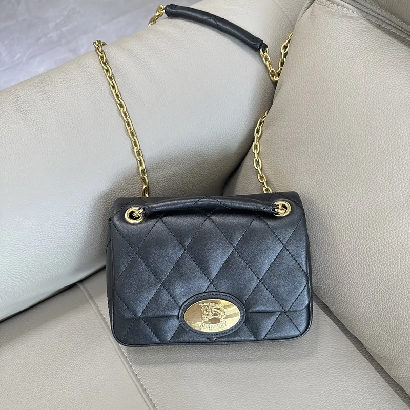 Burberry Quilted Leather Crossbody Bags With Gold - Tone Hardware size:20×7×16cm #A53756