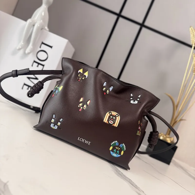 Loewe x Louis Wain Flamenco Nappa Leather Bag 23x18x9cm #A63863 Loewe x Louis Wain Flamenco Nappa Leather Bag 23x18x9cm #A63863