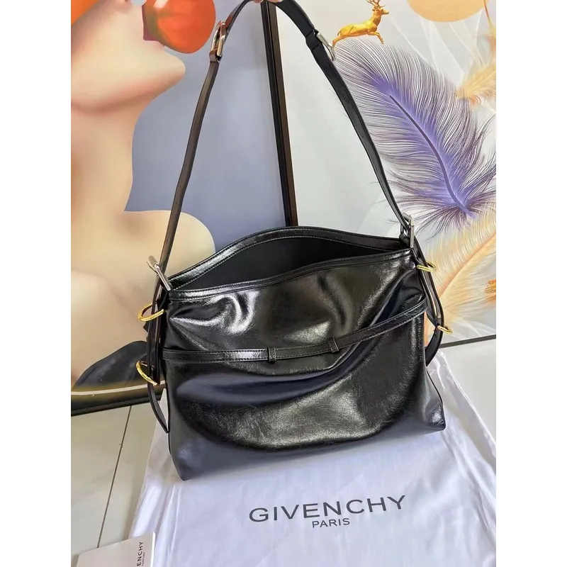 Givenchy Black Leather Shoulder Bag With Signature Hardware #A52355