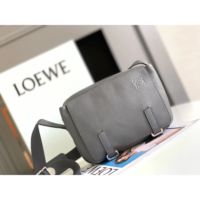 Loewe Bag Military Messenger Size:24*17.5*11cm #A49112