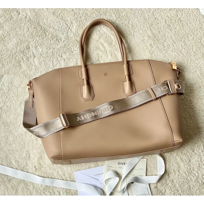 Givenchy Handbags Antigona sport #A49610
