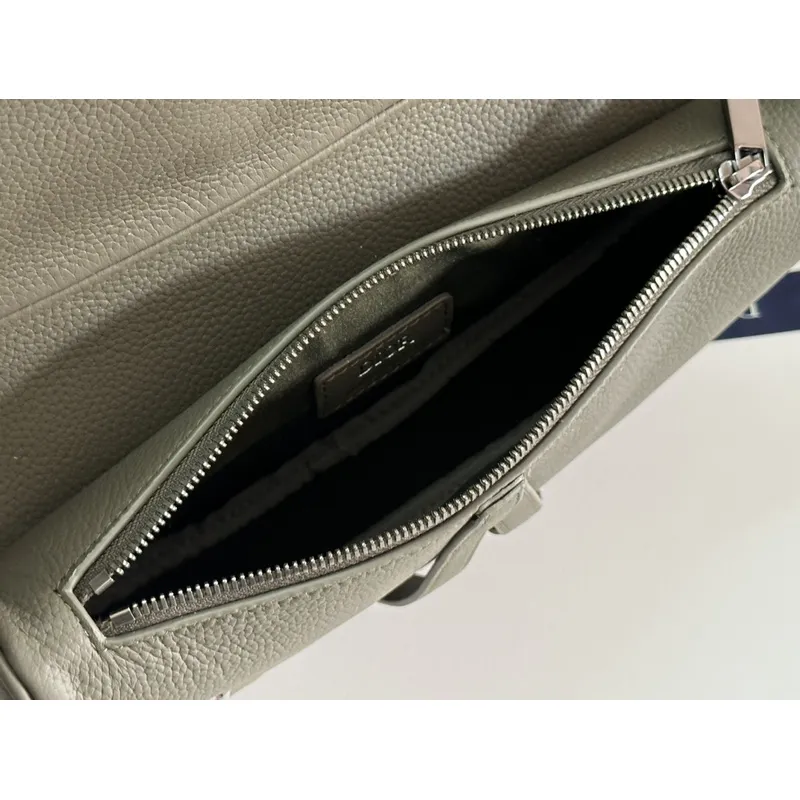 D-ior Saddle Belt Bag in Olive Green Leather With Signature Strap Design size:27×20×5cm #A54111 D-ior Saddle Belt Bag in Olive Green Leather With Signature Strap Design size:27×20×5cm #A54111
