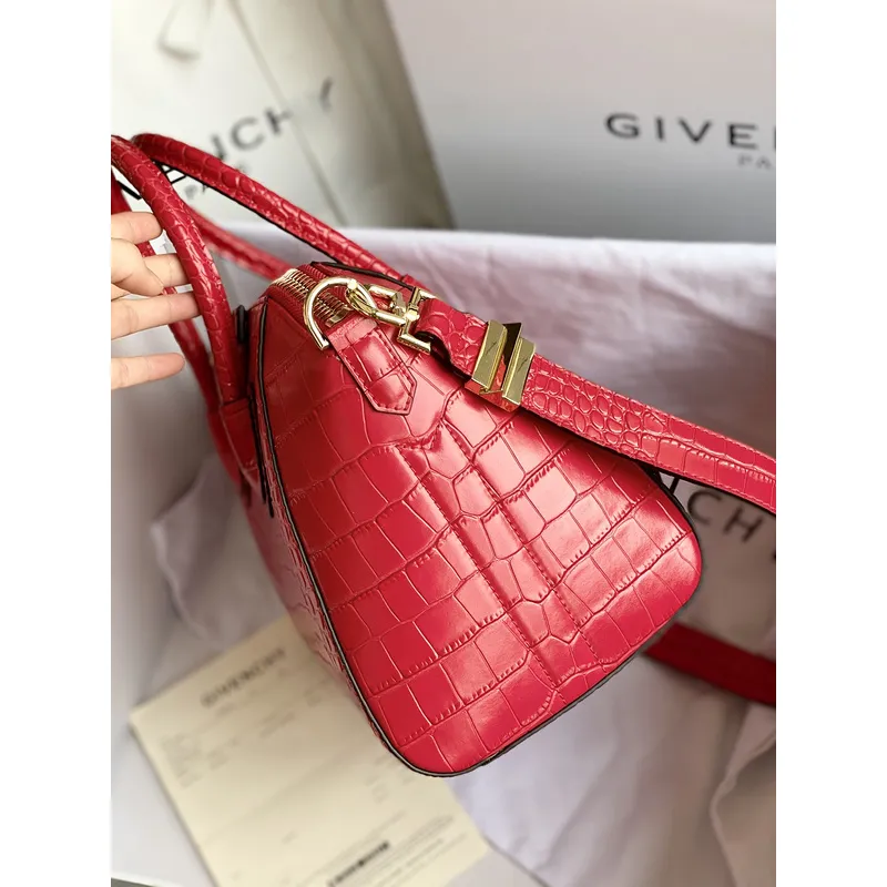 Givenchy Handbags Antigona tote #A49609