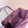 Burberry Handbags in Diverse Textures and Colors for Sophisticated Style size:30×13×24cm #A53907 Burberry Handbags in Diverse Textures and Colors for Sophisticated Style size:30×13×24cm #A53907