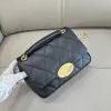Burberry Quilted Leather Crossbody Bags With Gold - Tone Hardware size:20×7×16cm #A53756