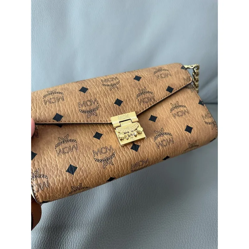 MCM Mini Crossbody Bag, Grid Pattern, Chain Strap, Style 65026 12.5 x 21.0 x 5.0cm #A61795