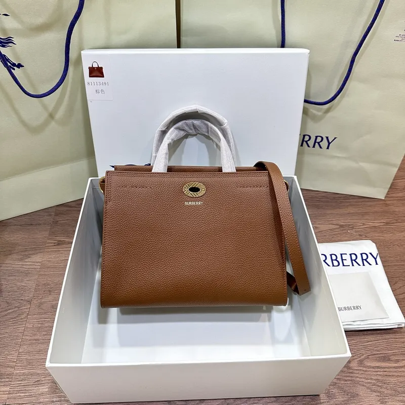 Burberry Timeless White Leather Handbag with Gold - Accented Lock and Dual Handles size:24×3×9cm #A54100