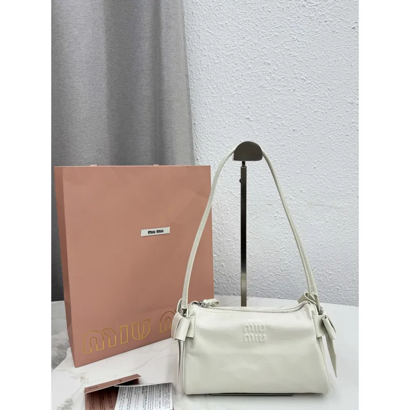 Miu Miu Ribbon Oil-Wax Leather Shoulder Bag 21×12.5×9.5cm #A65026
