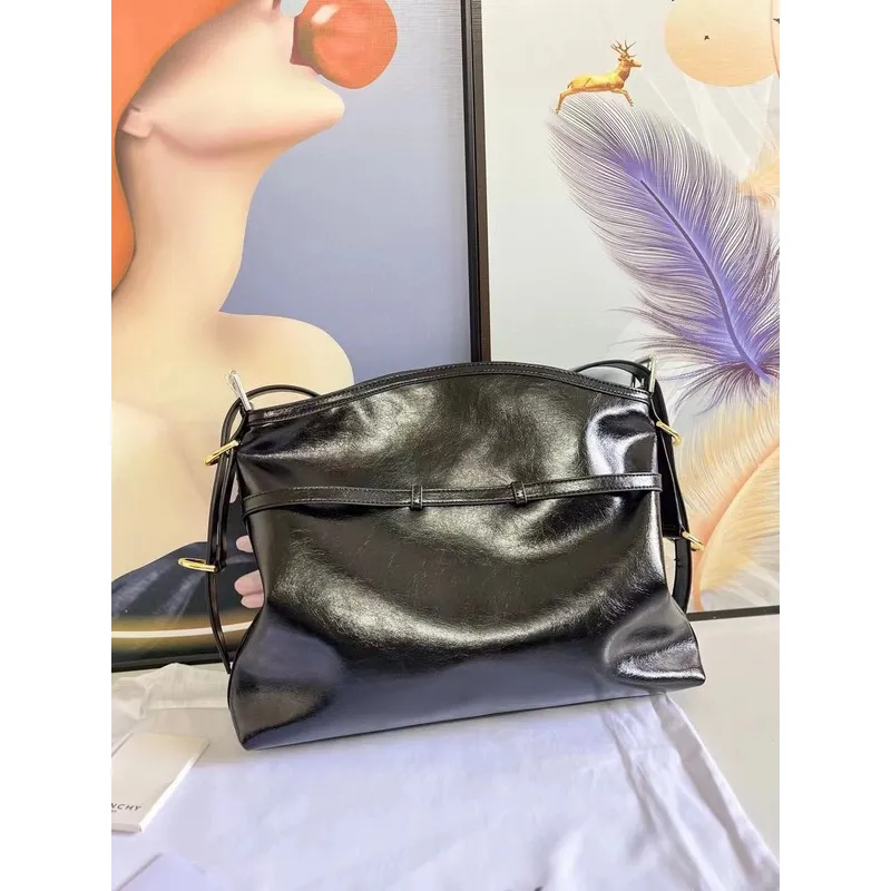 Givenchy Black Leather Shoulder Bag With Signature Hardware #A52355