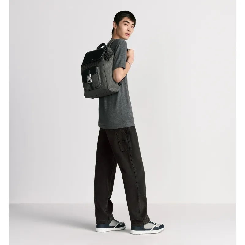 D-ior Mens Grey Oblique Canvas & Grained Leather Backpack - Stylish Luxury for Daily & Travel Use H870 #A57315