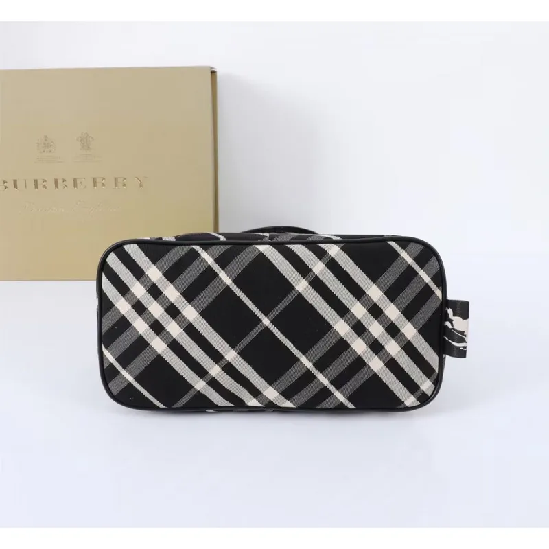 Womens Burberry Shoulder Bag for Everyday Use #A45668