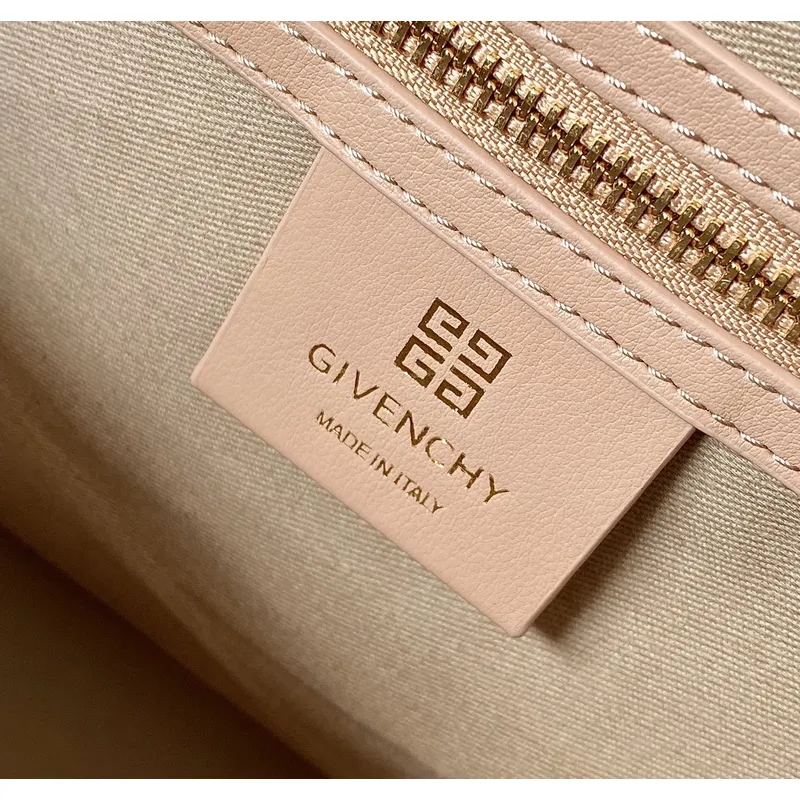 Givenchy Handbags Antigona sport #A49610