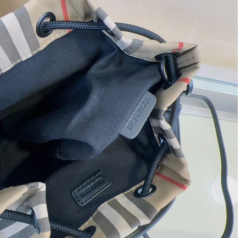Burberry Bucket Bags Showcasing Iconic Patterns and Stylish Designs #A50418