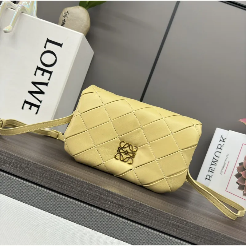Loewe bag Puffer Goya Size:20*6*13cm #A49126