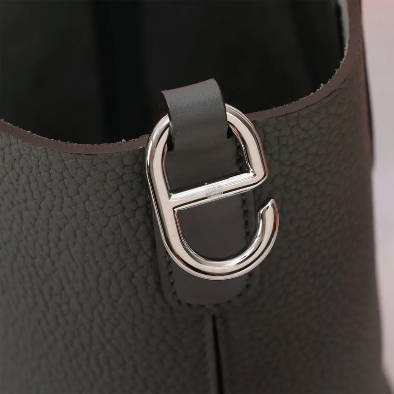 Hermès Mini Handbag Collection Diverse Colors Timeless Design For Fashion Enthusiasts #A51676