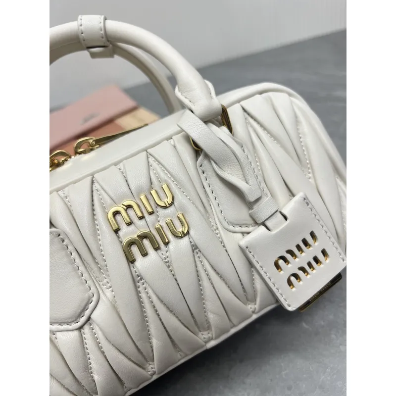 Miumiu Matelasse handbags #A38053
