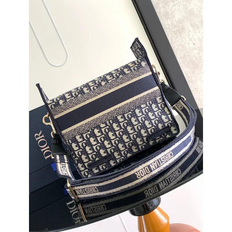 Chic Christian D-ior Crossbody Bag With Signature Oblique Pattern And Branded Strap #A50085