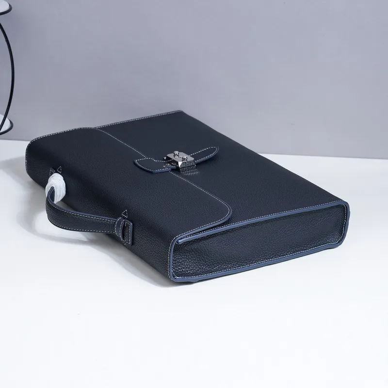 Hermes Leather Briefcase Collection: Timeless Design for the Discerning Professional size:39×29×6cm #A53668