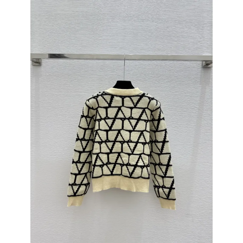 valentino Womens V Neck Cardigan Sweaters Iconic V Logo Pattern in Dual Colors for Luxury Fashion Enthusiasts #A57753