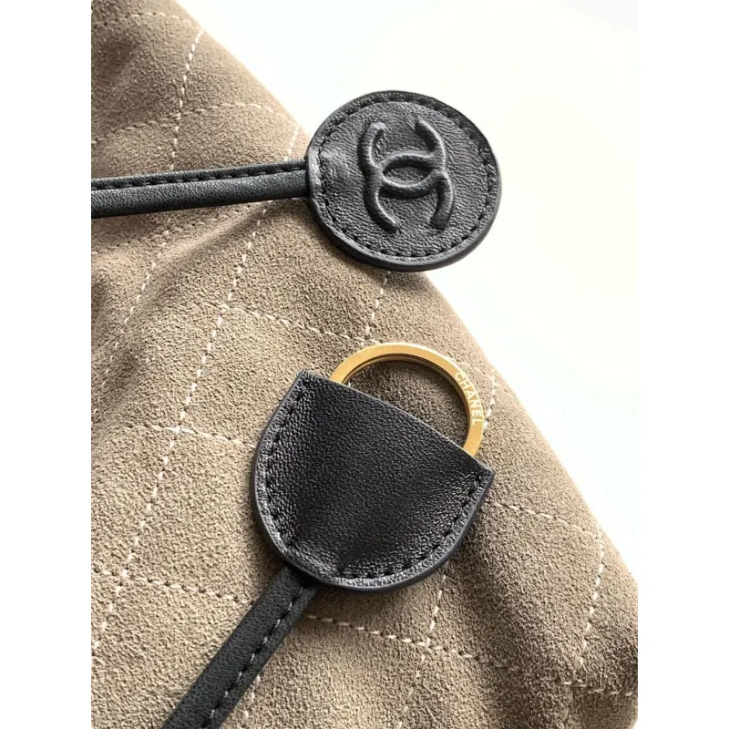 Chanel 26S Quilted Drawstring Bucket Bag, 17 x 22 x 8 cm #A63221