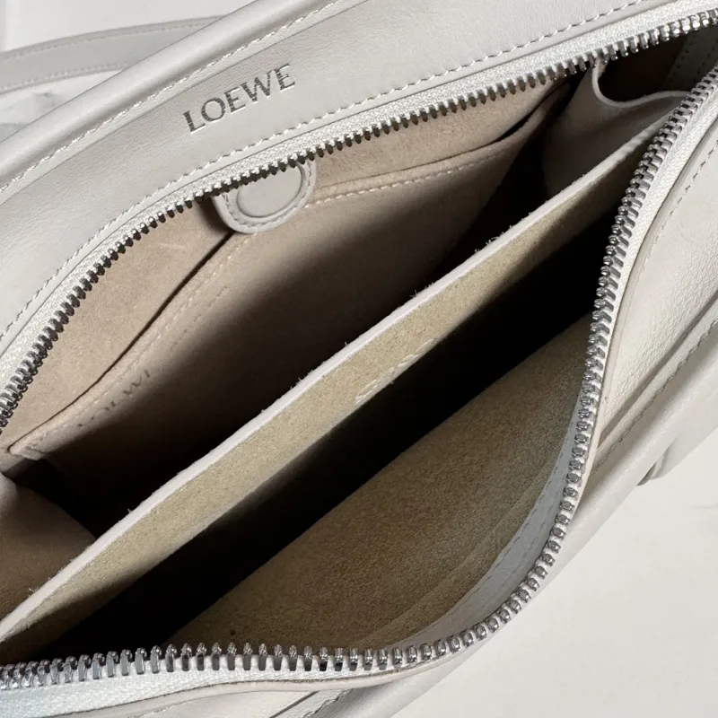 Loewe Amazona 180 Leather Handbag 24.5x10x18.5CM #A63850