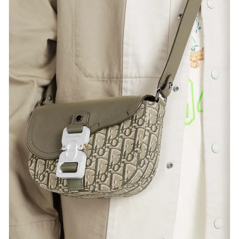 D-ior Olive Green Oblique Pattern Crossbody Bag With Signature Lock Design  size:19×13×4cm #A54109