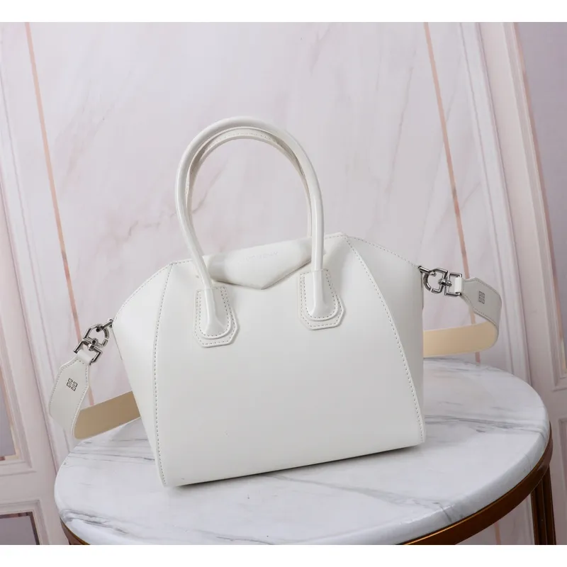 Givenchy Antigona Handbags In Sophisticated Shades For Timeless Luxury Looks #A52341