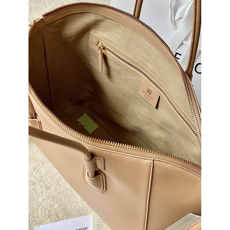Givenchy Handbags Antigona sport #A49610
