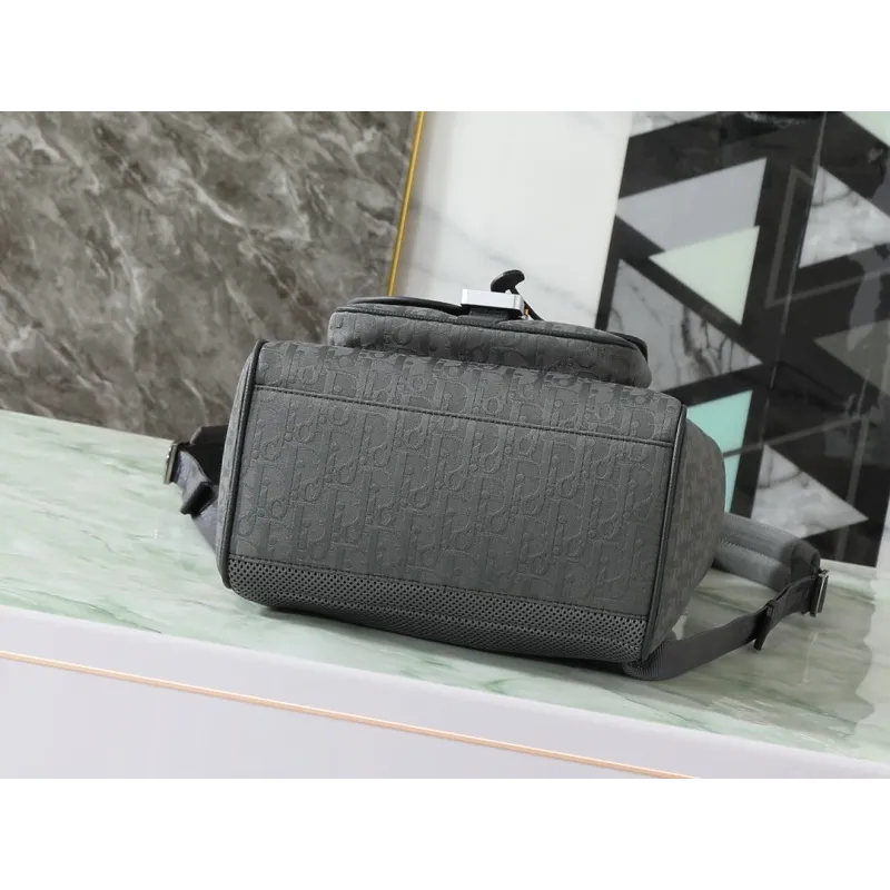 D-ior Mens Grey Oblique Canvas & Grained Leather Backpack - Stylish Luxury for Daily & Travel Use H870 #A57315